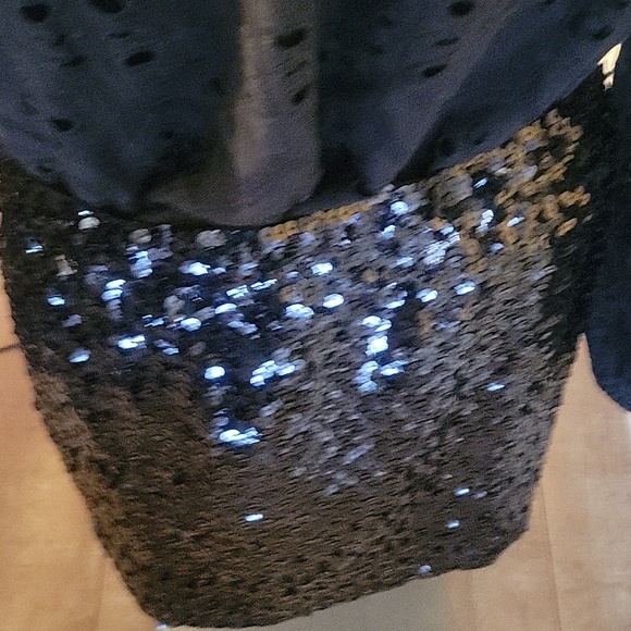 Black Sequin Mini Skirt - Picture 4 of 5